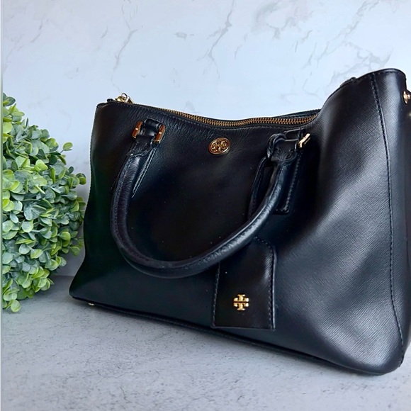 TORY BURCH
Robinson Mini Double-Zip Tote Black shoulder good condition - Picture 3 of 10